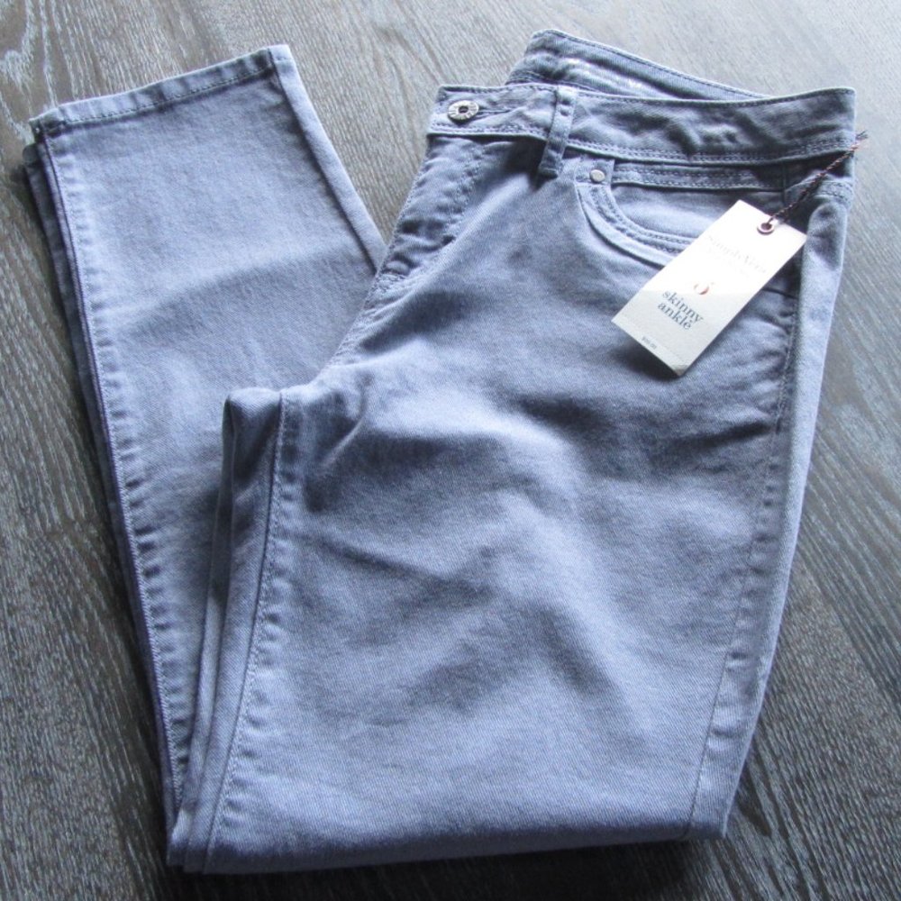Women's Simply Vera, Vera Wang Skinny Ankle Stretch Jeans Lavish Gray Size 6 NWT